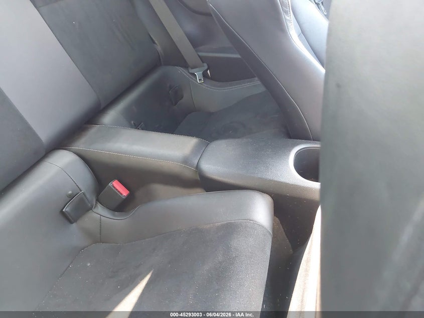 2019 Toyota Gt86 VIN JF1ZNAE11K8701026 IAAI salvage auction — FRONT & REAR, Salvage Title, sold $1,300 on 2026-07-21 (photo 8)