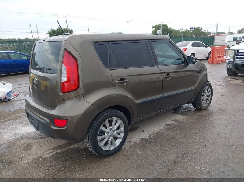 2012 Kia Soul VIN KNDJT2A64C7401881 IAAI salvage auction — RIGHT FRONT, Salvage (Kansas), sold $300 on 2026-07-24 (photo 4)