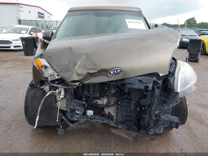 2012 Kia Soul VIN KNDJT2A64C7401881 IAAI salvage auction — RIGHT FRONT, Salvage (Kansas), sold $300 on 2026-07-24 (photo 6)