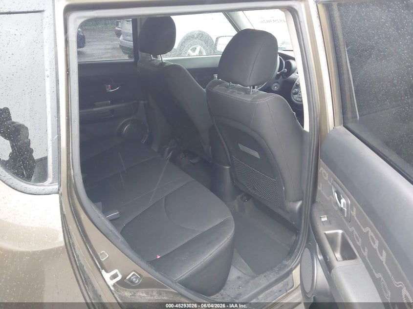 2012 Kia Soul VIN KNDJT2A64C7401881 IAAI salvage auction — RIGHT FRONT, Salvage (Kansas), sold $300 on 2026-07-24 (photo 8)