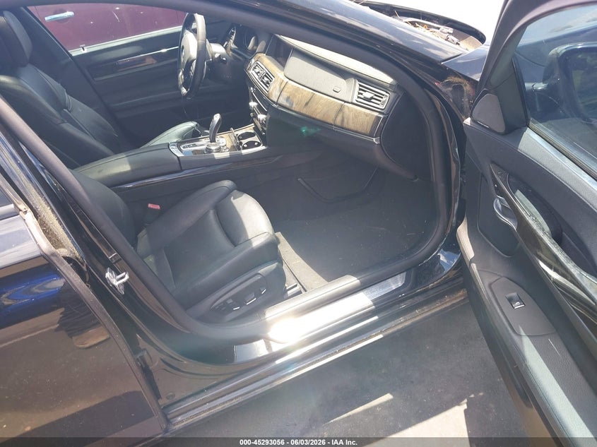 2015 BMW 7er VIN WBAYA6C58FD827088 IAAI salvage auction — NORMAL WEAR, Salvage Title, sold $1,700 on 2026-07-29 (photo 5)