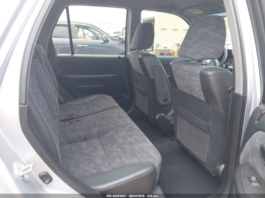 2004 Honda Cr-v VIN JHLRD68414C013000 IAAI salvage auction — NORMAL WEAR, Clear (Hawaii), sold $400 on 2026-07-21 (photo 8)