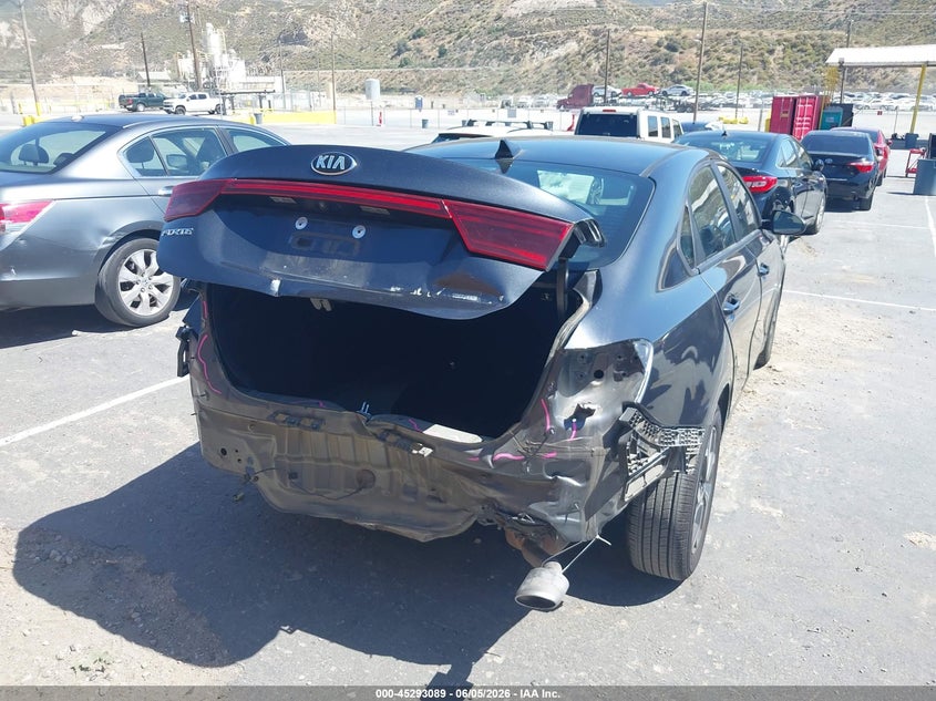 2020 Kia Forte VIN 3KPF24AD4LE249099 IAAI salvage auction — REAR END, Salvage Title, sold $2,850 on 2026-07-23 (photo 4)