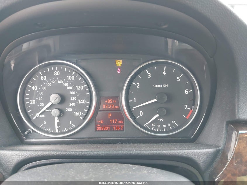 2006 BMW 3 series VIN WBAVB33586KS33739 IAAI salvage auction — NORMAL WEAR, Clear (Hawaii), sold $1,900 on 2026-08-04 (photo 7)
