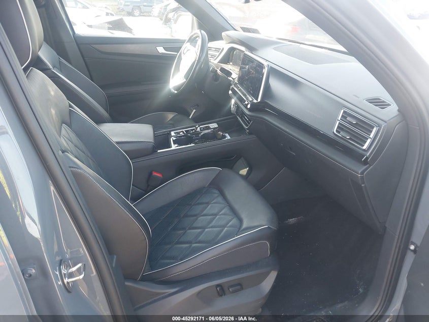 2024 Volkswagen Atlas cross sport VIN 1V2FE2CA3RC255456 IAAI salvage auction — LEFT REAR, Salvage Title, sold $19,200 on 2026-07-24 (photo 5)