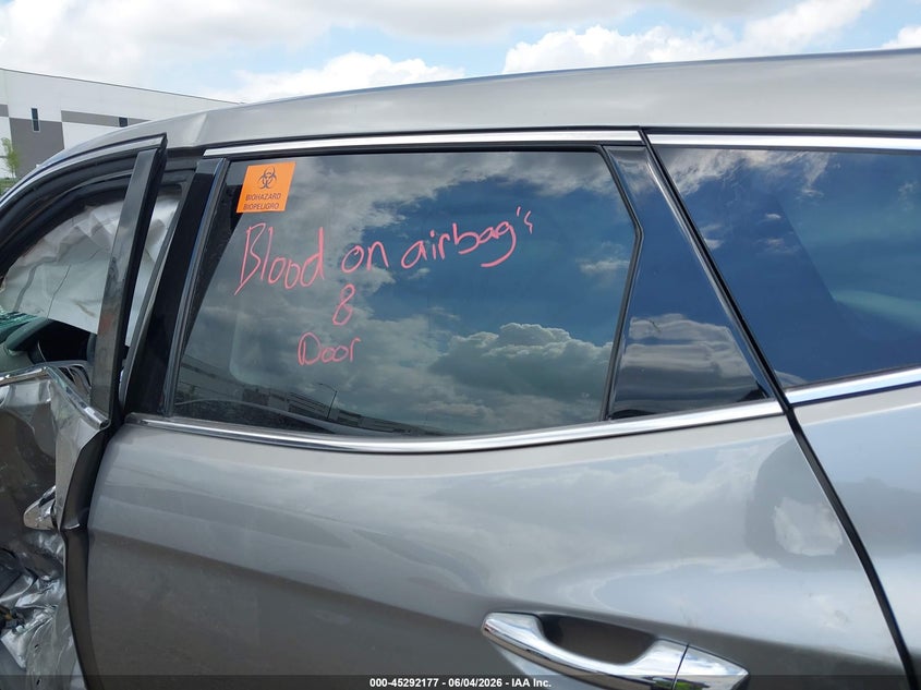 2013 Hyundai Santa fe VIN 5XYZT3LB4DG010012 IAAI salvage auction — BIO HAZARD, Salvage Title, sold $250 on 2026-07-07 (photo 7)
