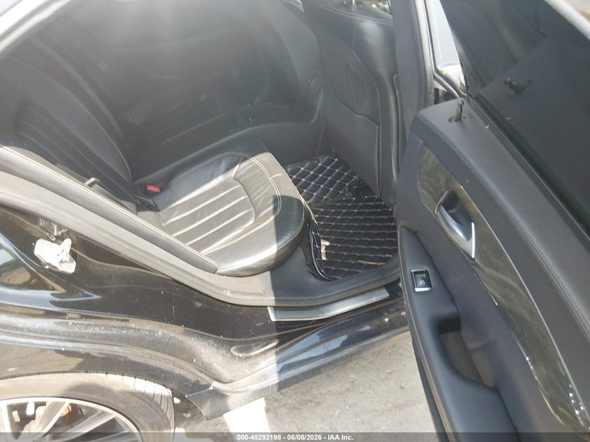 2012 Mercedes-benz Cls-klasse VIN WDDLJ9BB6CA035840 IAAI salvage auction — NORMAL WEAR, Salvage Title, sold $1,925 on 2026-07-13 (photo 8)
