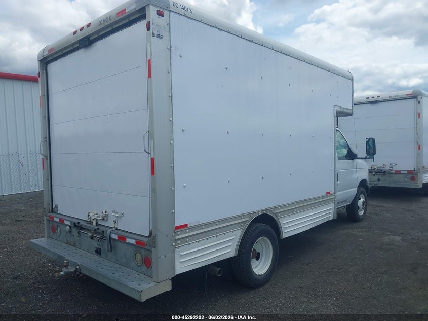 2007 Ford E-450 VIN 1FDXE45S07DB24172 IAAI salvage auction — UNKNOWN, Clear (Arizona), sold $25 on 2026-07-09 (photo 4)