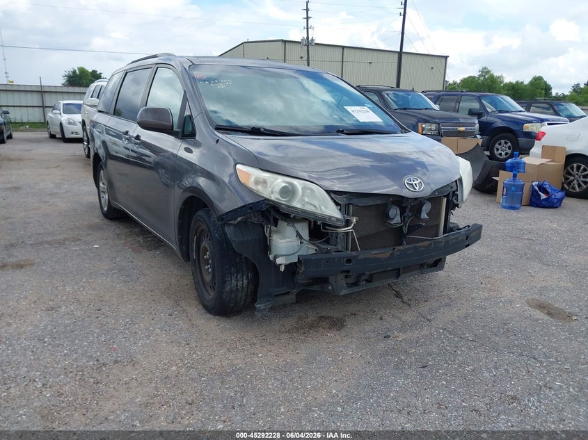 2014 Toyota Sienna VIN 5TDKK3DC7ES480261 IAAI salvage auction — FRONT END, Original (Texas), sold $825 on 2026-07-22 (photo 1)