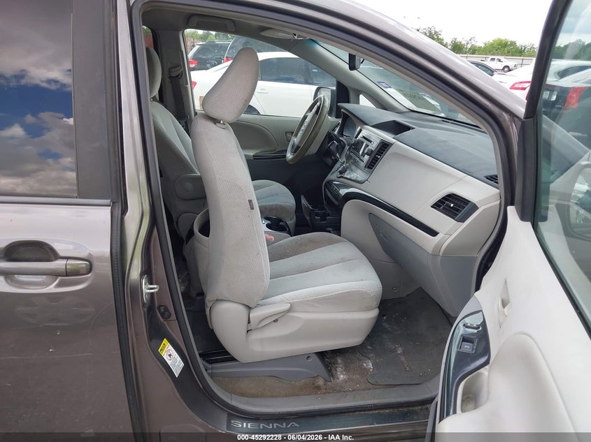 2014 Toyota Sienna VIN 5TDKK3DC7ES480261 IAAI salvage auction — FRONT END, Original (Texas), sold $825 on 2026-07-22 (photo 5)