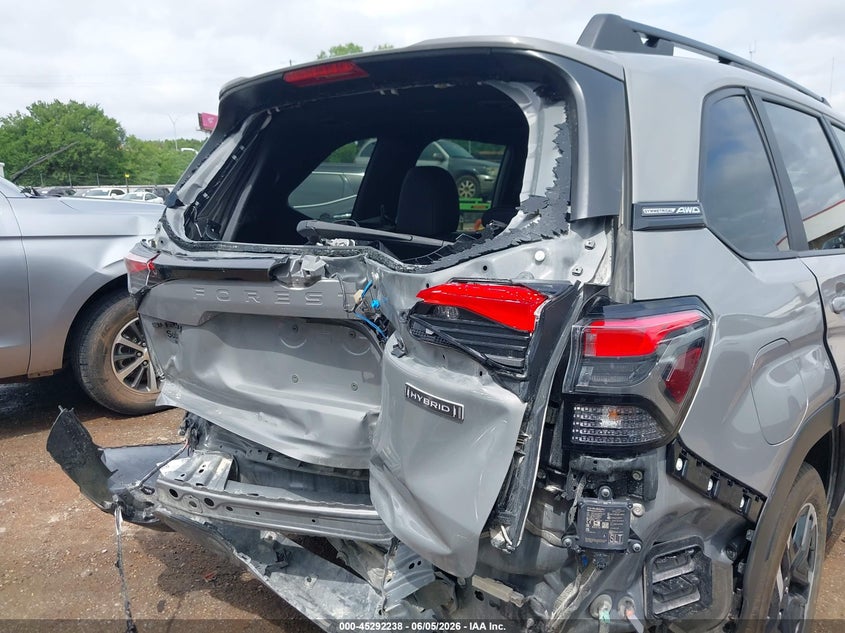 2026 Subaru Forester VIN 4S4SLSR78T3066418 IAAI salvage auction — REAR END, Salvage Title, sold $10,400 on 2026-07-22 (photo 6)
