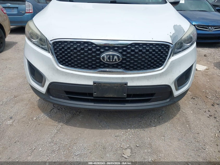 2017 Kia Sorento VIN 5XYPGDA5XHG207187 IAAI salvage auction — NORMAL WEAR, Clear (Kansas), sold $1,875 on 2026-07-08 (photo 6)