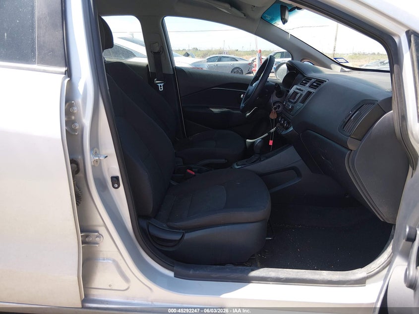 2014 Kia Rio VIN KNADM5A31E6354297 IAAI salvage auction — REAR END, Salvage Title, sold $725 on 2026-07-29 (photo 5)