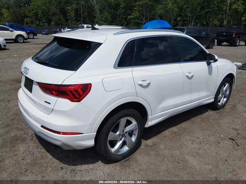 2021 Audi Q3 VIN WA1AUCF37M1064350 IAAI salvage auction — FRONT END, Salvage (South Carolina), sold $4,300 on 2026-07-25 (photo 4)