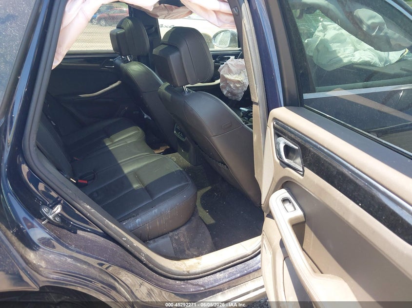 2018 Porsche Macan VIN WP1AB2A53JLB37050 IAAI salvage auction — FRONT END, Salvage Title, sold $25 on 2026-07-23 (photo 8)
