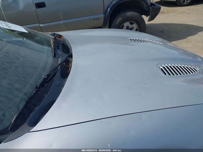 2002 Jaguar Xkr VIN SAJDA42B62PA26315 IAAI salvage auction — HAIL, Salvage (Ohio), sold $1,800 on 2026-07-29 (photo 6)