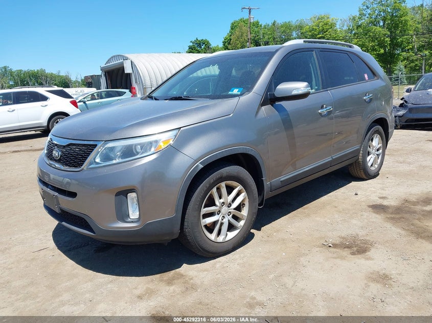 2015 Kia Sorento VIN 5XYKT4A61FG595518 IAAI salvage auction — NORMAL WEAR, Clear (New Jersey), sold $1,700 on 2026-07-09 (photo 2)