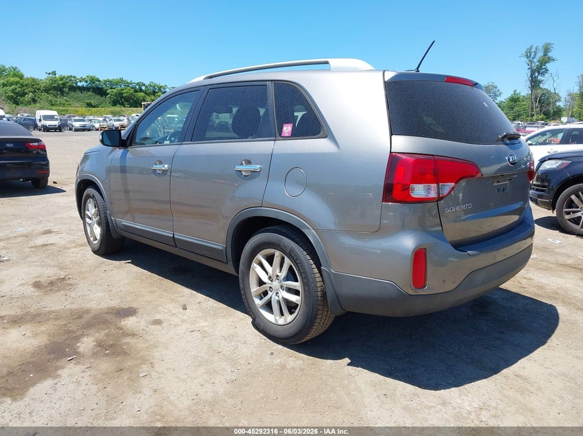 2015 Kia Sorento VIN 5XYKT4A61FG595518 IAAI salvage auction — NORMAL WEAR, Clear (New Jersey), sold $1,700 on 2026-07-09 (photo 3)