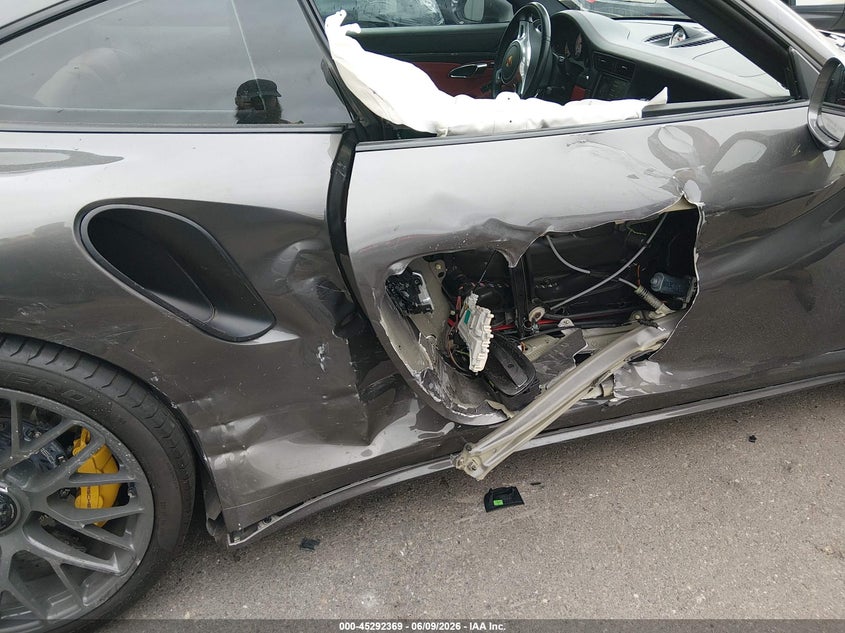 2016 Porsche 911 VIN WP0AD2A93GS166187 IAAI salvage auction — RIGHT SIDE, Salvage (Utah), sold $72,500 on 2026-07-20 (photo 6)