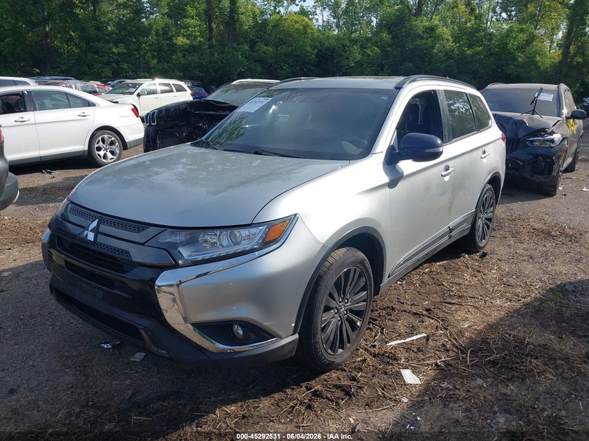 2020 Mitsubishi Outlander VIN JA4AZ3A37LZ028232 IAAI salvage auction — SIDE, Salvage Title, sold $25 on 2026-07-31 (photo 2)