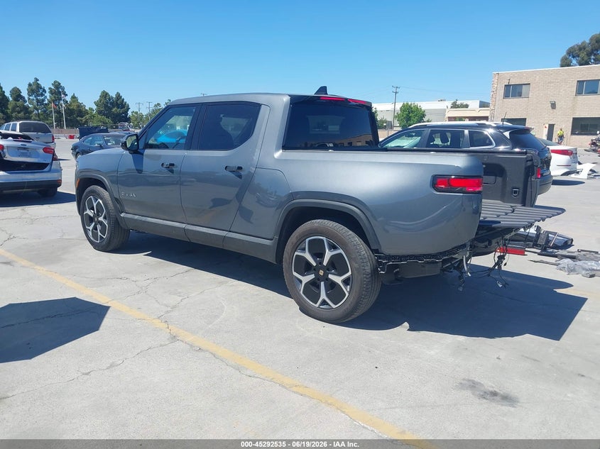 2025 Rivian R1t VIN 7FCTGBAA0SN042275 IAAI salvage auction — REAR END, Salvage (California), sold $41,000 on 2026-08-03 (photo 3)