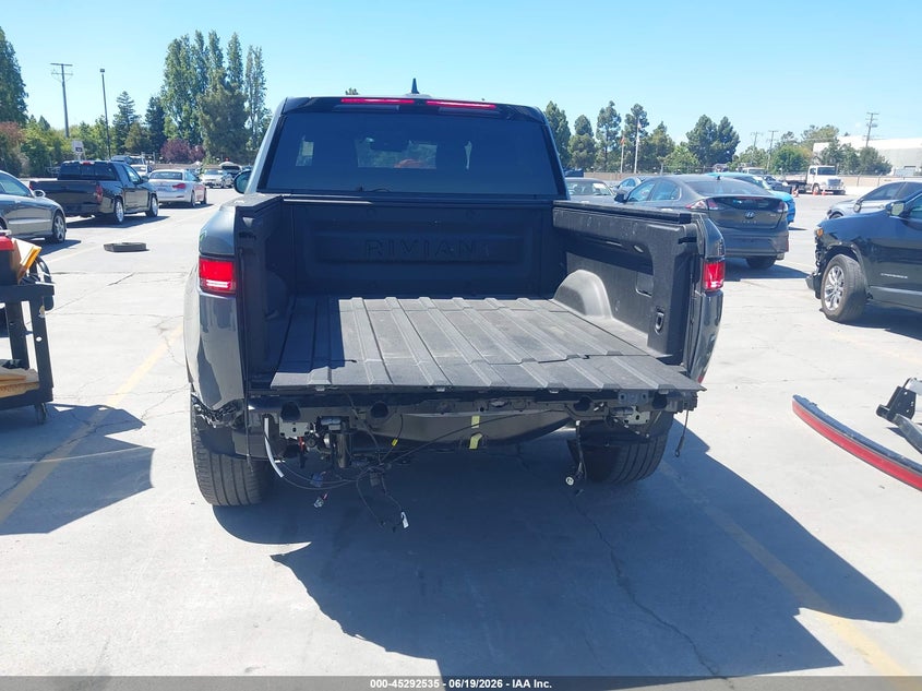 2025 Rivian R1t VIN 7FCTGBAA0SN042275 IAAI salvage auction — REAR END, Salvage (California), sold $41,000 on 2026-08-03 (photo 6)