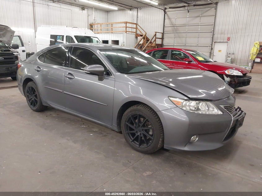 2014 Lexus ES VIN JTHBK1GG5E2111505 IAAI salvage auction — FRONT END, Salvage (Minnesota), sold $3,300 on 2026-07-28 (photo 1)