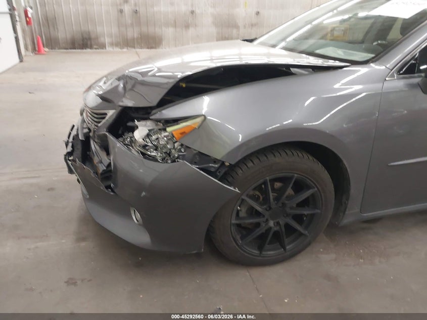 2014 Lexus ES VIN JTHBK1GG5E2111505 IAAI salvage auction — FRONT END, Salvage (Minnesota), sold $3,300 on 2026-07-28 (photo 6)