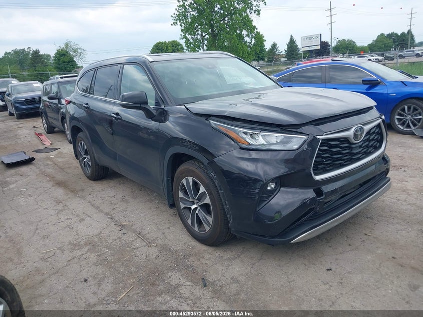 2020 Toyota Highlander VIN 5TDHZRBHXLS035940 IAAI salvage auction — FRONT END, Salvage Title, sold $13,100 on 2026-07-16 (photo 1)