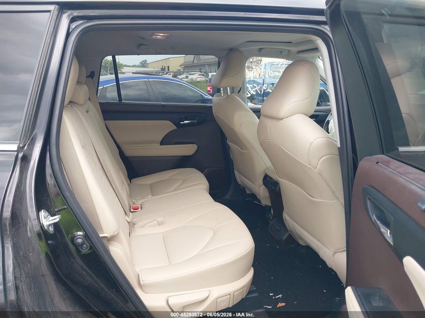 2020 Toyota Highlander VIN 5TDHZRBHXLS035940 IAAI salvage auction — FRONT END, Salvage Title, sold $13,100 on 2026-07-16 (photo 8)
