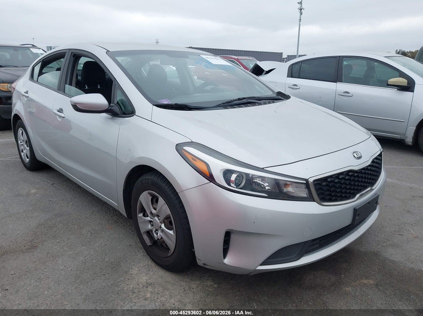2018 Kia Forte VIN 3KPFK4A7XJE214283 IAAI salvage auction — NORMAL WEAR, Salvage Title, sold $525 on 2026-07-09 (photo 1)