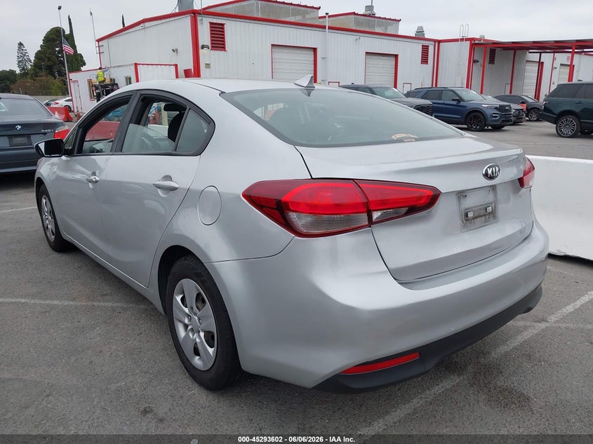 2018 Kia Forte VIN 3KPFK4A7XJE214283 IAAI salvage auction — NORMAL WEAR, Salvage Title, sold $525 on 2026-07-09 (photo 3)