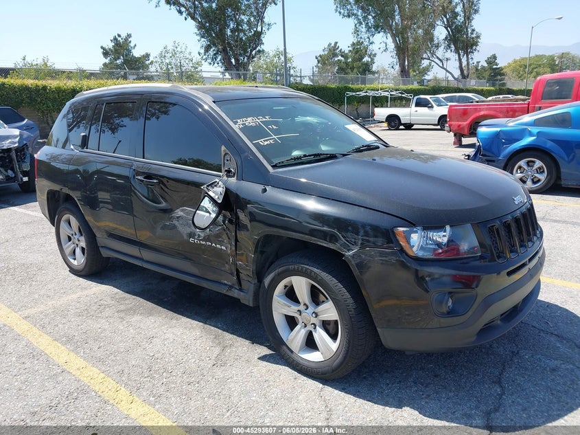 2016 Jeep Compass VIN 1C4NJDBB7GD780039 — IAAI salvage auction photo