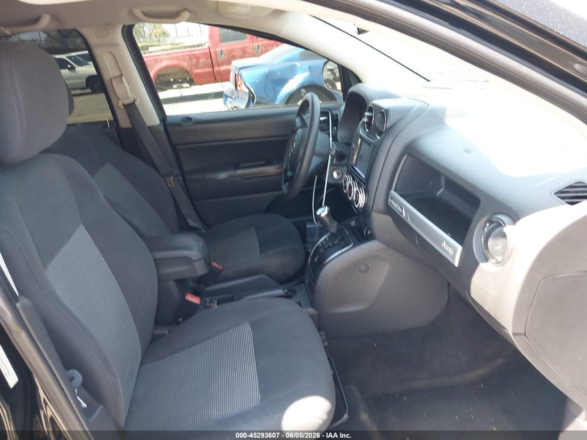 2016 Jeep Compass VIN 1C4NJDBB7GD780039 IAAI salvage auction — SIDE, Salvage Title, sold $1,400 on 2026-07-05 (photo 5)