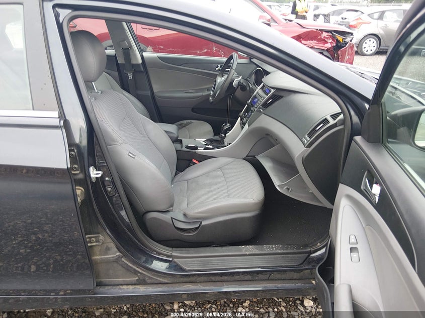 2012 Hyundai Sonata VIN 5NPEC4AC6CH436209 IAAI salvage auction — RIGHT SIDE, Salvage Title, sold $550 on 2026-07-08 (photo 5)