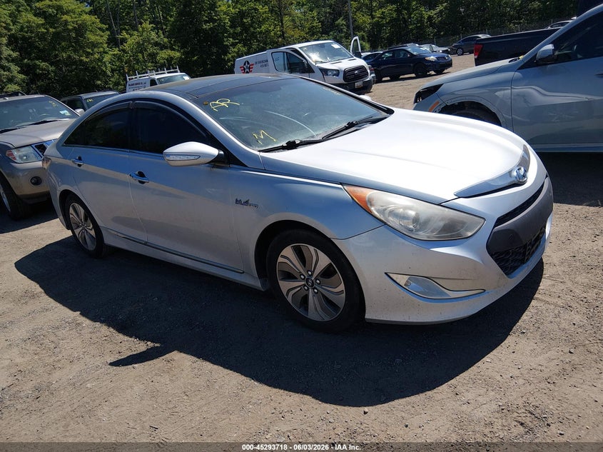 2015 Hyundai Sonata VIN KMHEC4A4XFA119291 IAAI salvage auction — NORMAL WEAR, Clear (Florida), sold $550 on 2026-07-15 (photo 1)