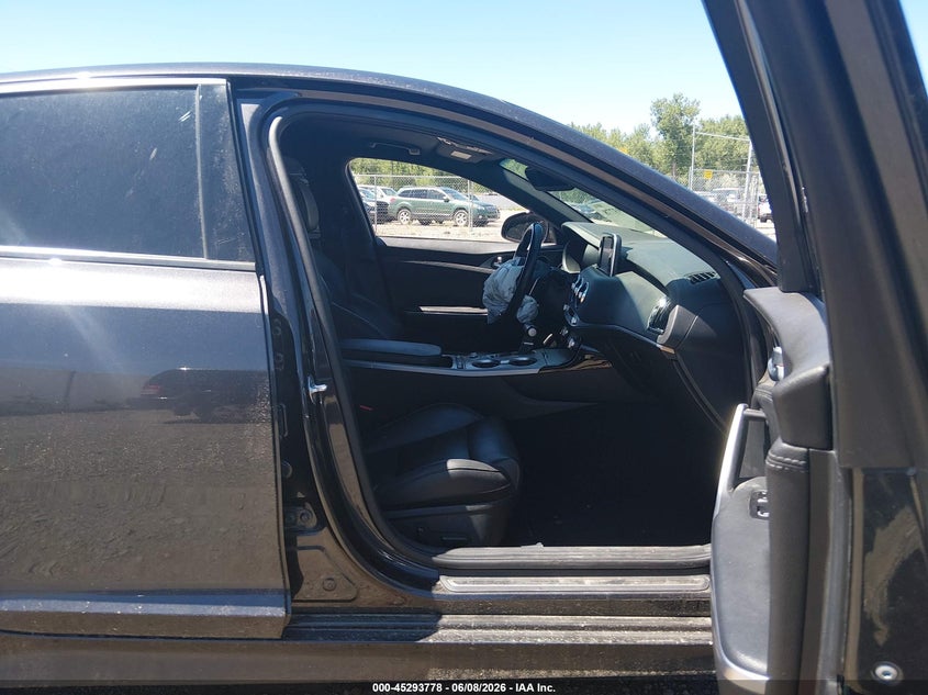 2020 Kia Stinger VIN KNAE35LC8L6080761 IAAI salvage auction — FRONT END, Salvage (Montana), sold $4,950 on 2026-07-31 (photo 5)