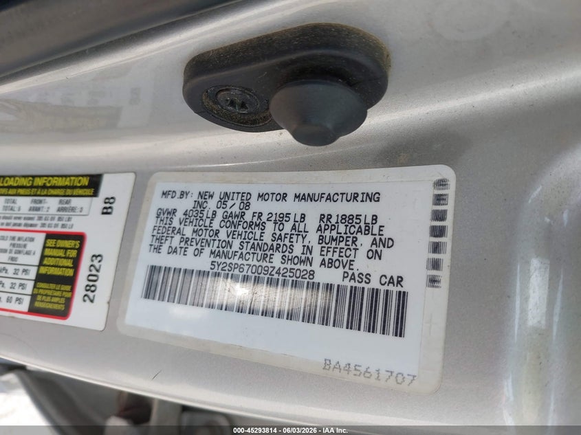 2009 Pontiac Vibe VIN 5Y2SP67009Z425028 IAAI salvage auction — NORMAL WEAR, Clear (Illinois), sold $475 on 2026-07-13 (photo 9)