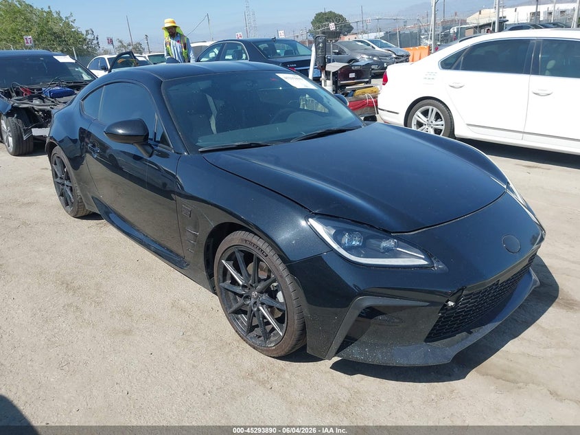 2023 Toyota Gr 86 VIN JF1ZNBE17P9761609 — IAAI salvage auction photo