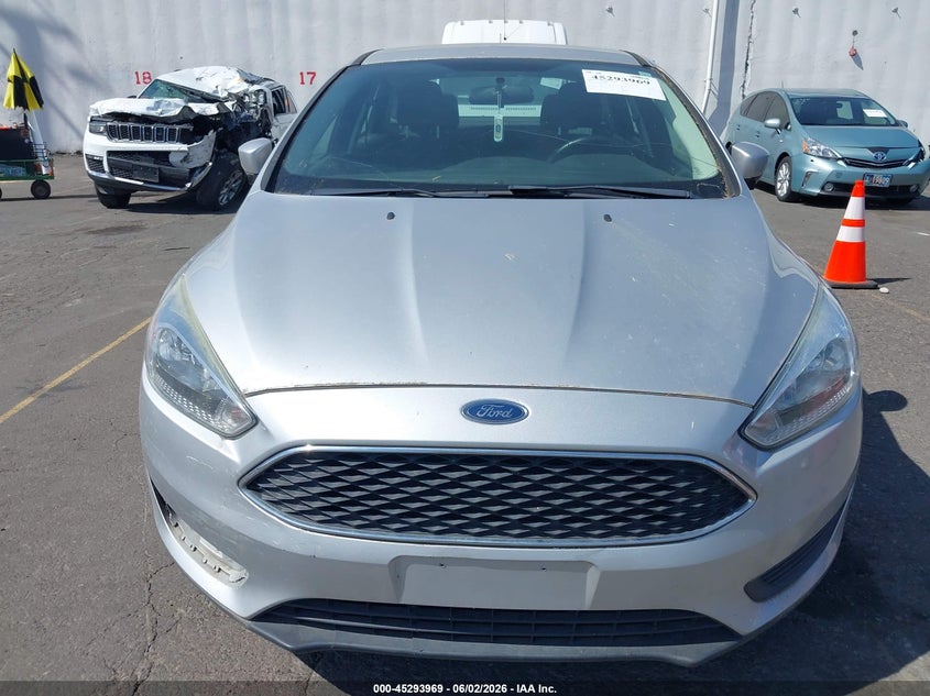2015 Ford Focus VIN 1FADP3F28FL370133 IAAI salvage auction — FRONT & REAR, Salvage (Oregon), sold $525 on 2026-07-09 (photo 6)