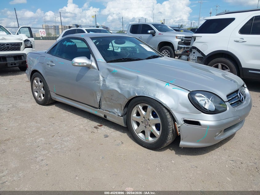 2002 Mercedes-benz Slk-class VIN WDBKK49F42F258943 IAAI salvage auction — SIDE, Salvage (Texas), sold $500 on 2026-07-09 (photo 1)