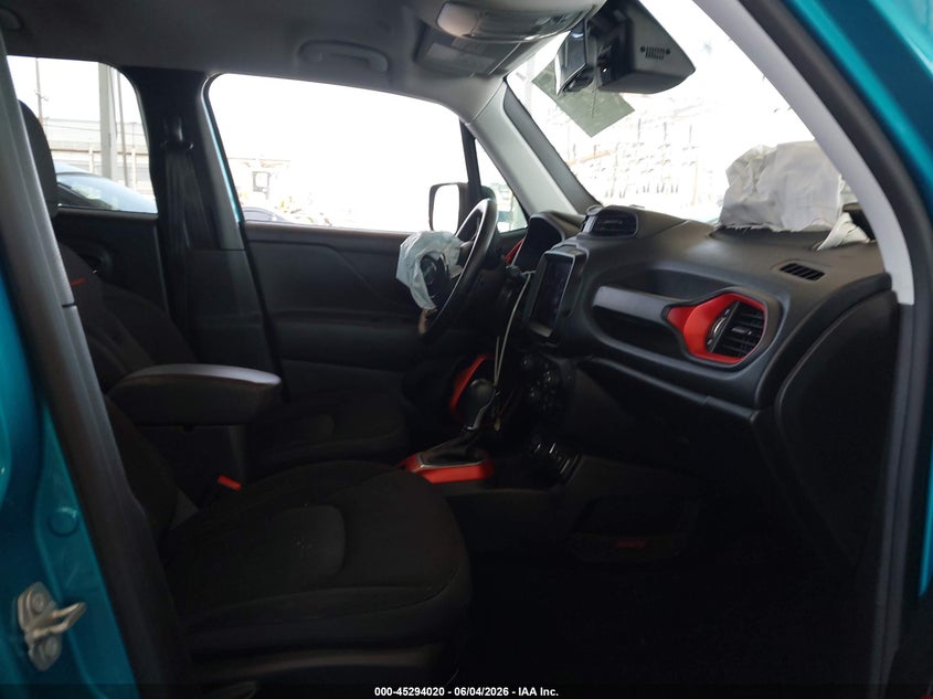 2021 Jeep Renegade VIN ZACNJDC13MPM29080 IAAI salvage auction — FRONT END, Salvage Title, sold $2,850 on 2026-07-31 (photo 5)