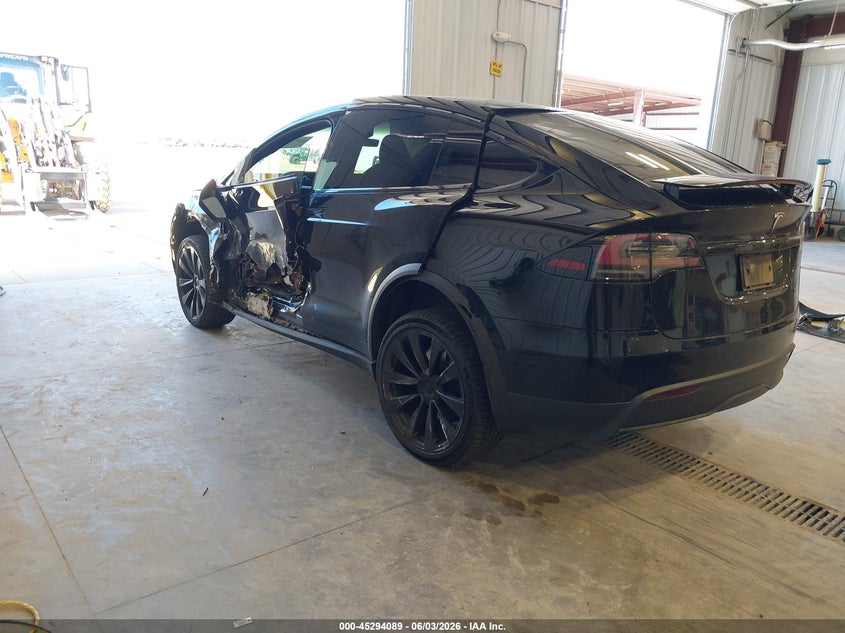 2022 Tesla Model x VIN 7SAXCBE60NF343904 IAAI salvage auction — LEFT SIDE, Salvage Title, sold $14,300 on 2026-07-30 (photo 3)