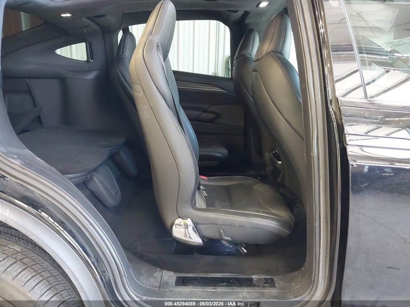 2022 Tesla Model x VIN 7SAXCBE60NF343904 IAAI salvage auction — LEFT SIDE, Salvage Title, sold $14,300 on 2026-07-30 (photo 8)