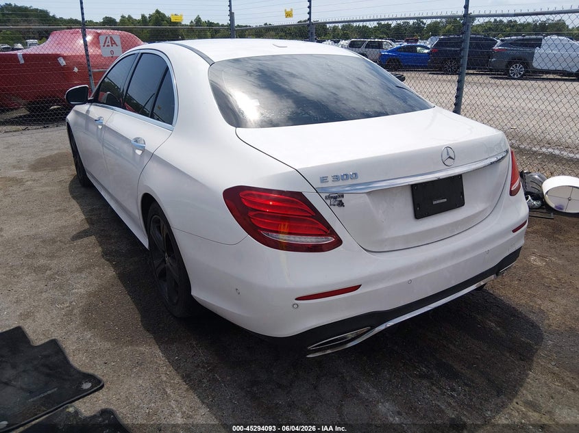 2017 Mercedes-benz E-klasse VIN WDDZF4JB3HA242967 IAAI salvage auction — FRESH WATER, Salvage Title, sold $3,650 on 2026-07-13 (photo 3)