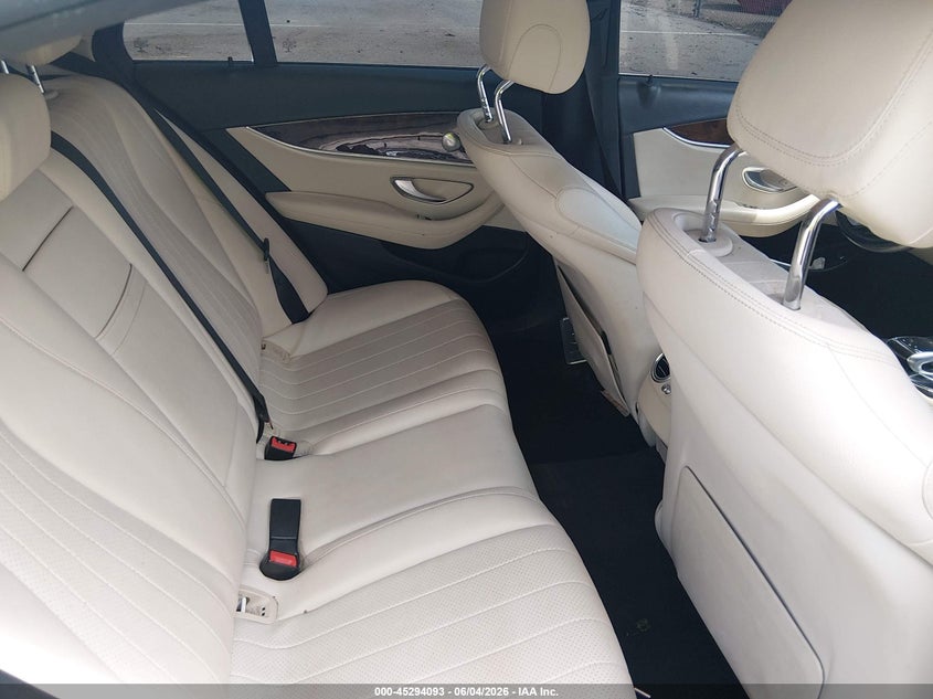2017 Mercedes-benz E-klasse VIN WDDZF4JB3HA242967 IAAI salvage auction — FRESH WATER, Salvage Title, sold $3,650 on 2026-07-13 (photo 8)