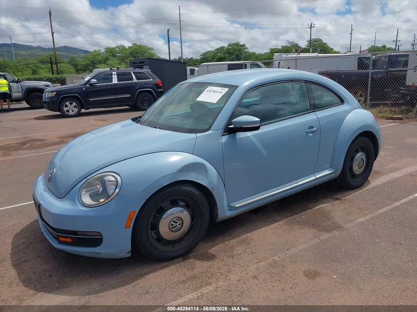 2012 Volkswagen Beetle VIN 3VWJP7ATXCM657842 IAAI salvage auction — LEFT SIDE, Salvage Title, sold $25 on 2026-08-25 (photo 2)