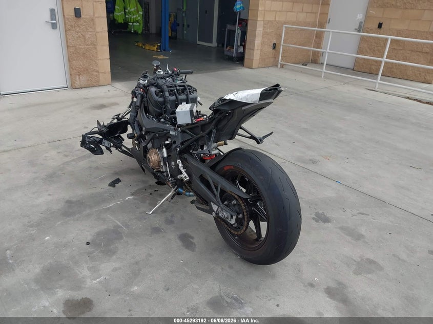 2022 BMW S 1000 VIN WB10E2302N6F31858 IAAI salvage auction — ALL OVER, Salvage Title, sold $1,150 on 2026-07-17 (photo 3)