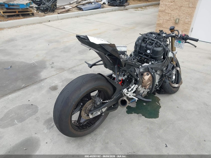 2022 BMW S 1000 VIN WB10E2302N6F31858 IAAI salvage auction — ALL OVER, Salvage Title, sold $1,150 on 2026-07-17 (photo 4)