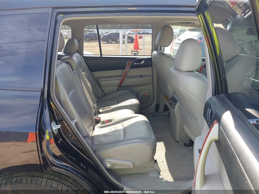 2009 Toyota Highlander VIN JTEES42A392137847 IAAI salvage auction — RIGHT FRONT, Clear (Indiana), sold $2,050 on 2026-07-16 (photo 8)